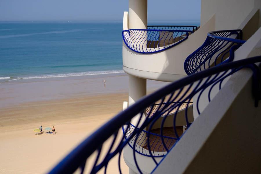 Hotel Playa Victoria Cadiz Exterior photo